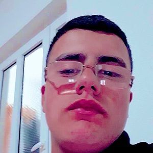 Meet your Posher, JJ